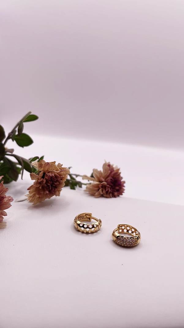 18k Gold Earring Weight 2.16