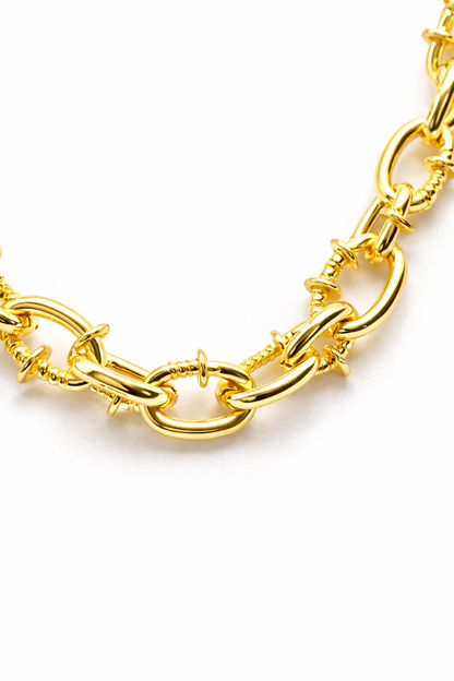 Gold chain necklace