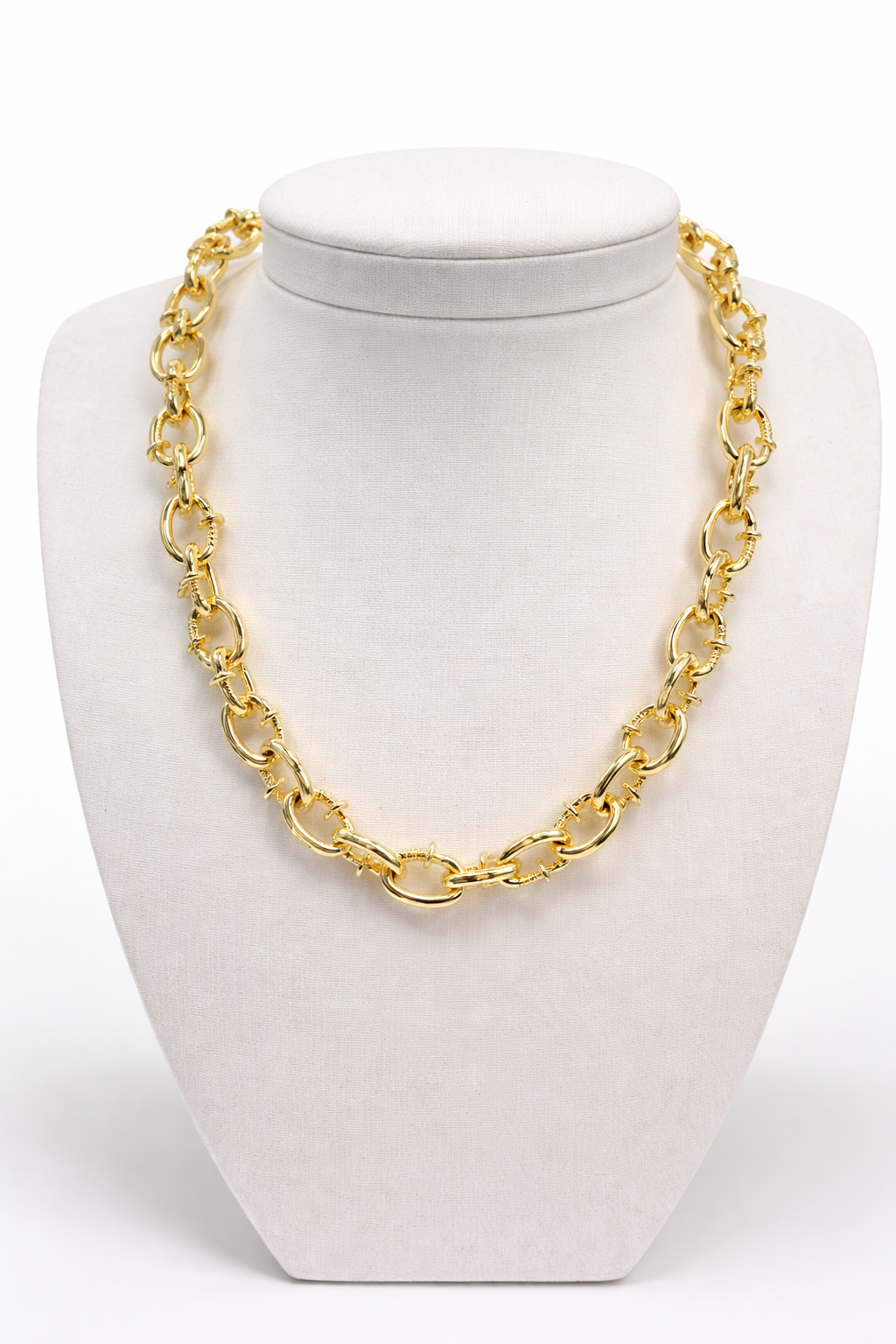 Gold chain necklace