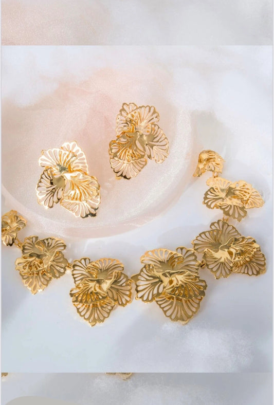 Golden Hibiscus Jewelry